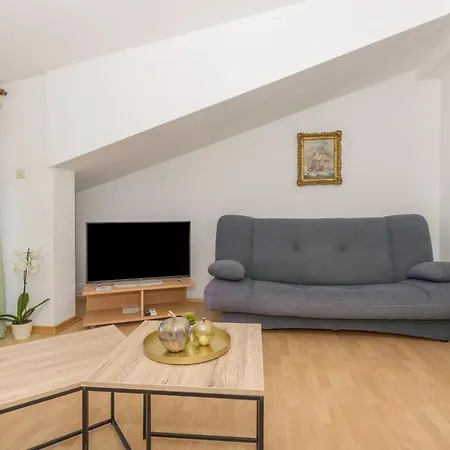 Apartamento Zoka Makarska