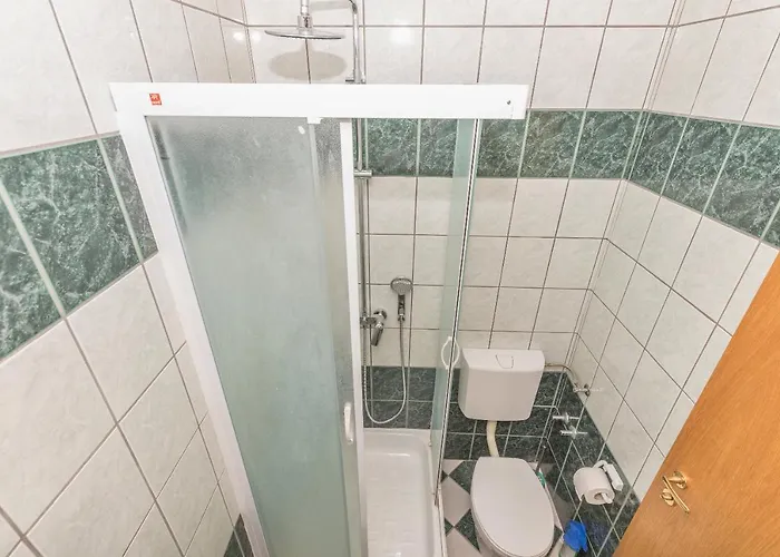 Zoka Макарска