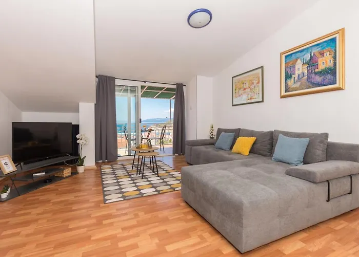 Zoka Апартаменты Макарска